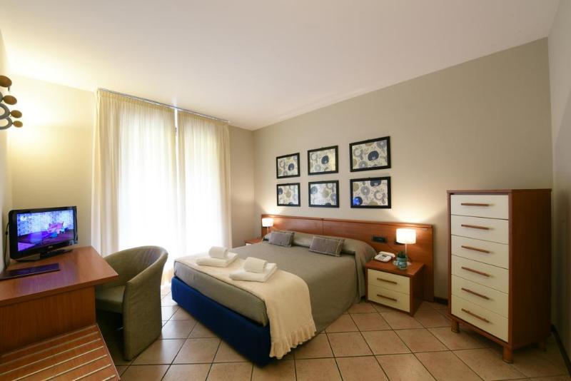 פאראטיקו Hotel Ulivi מראה חיצוני תמונה